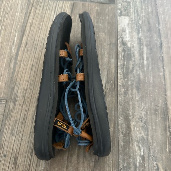 Teva Voya Infinity sandals Women’s size 7 - Picture 6 of 9